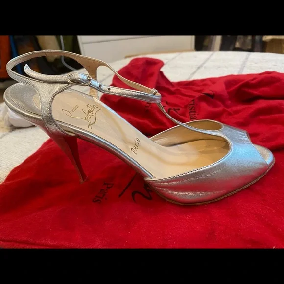 Christian Louboutin Silver T Strap Slingback Heels, RARE, EU 39.5, gently worn - Picture 6 of 10